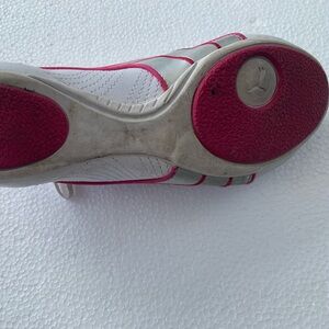 Puma shoes, size 6, gently used.